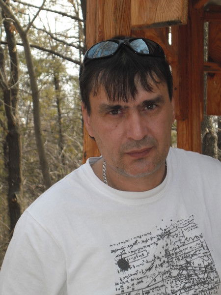 Константин Ануров