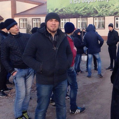 Ислам Юнусов