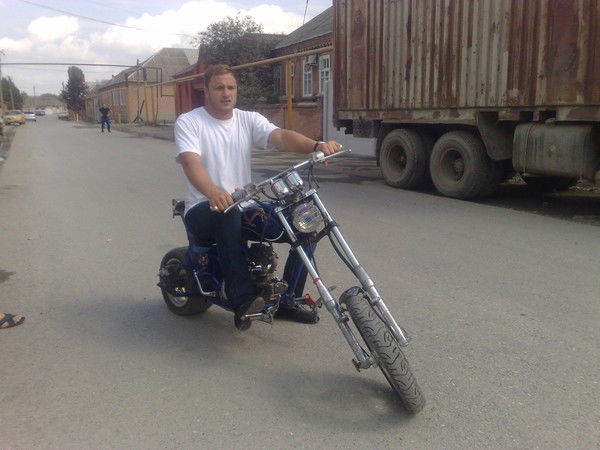 Хас Индарбиев