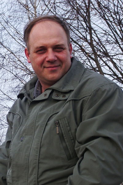 Роман Незнамов