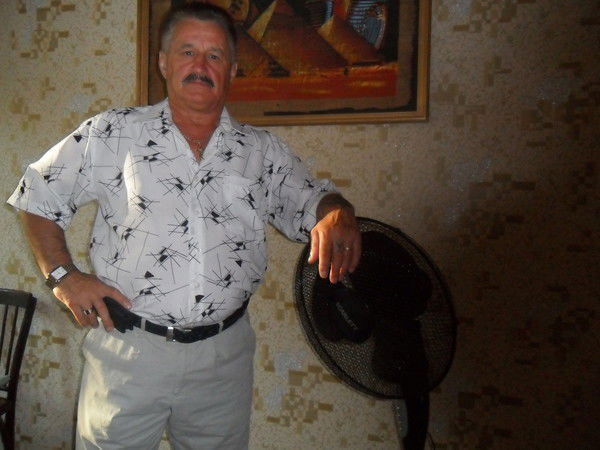 Анатолий Дианов