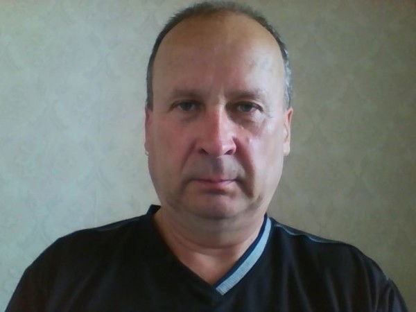 Александр Хлестов