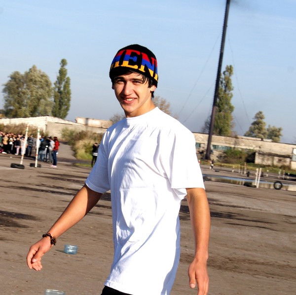 Неизвестно Неизвестно