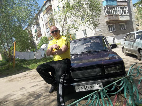 Саша Захаров