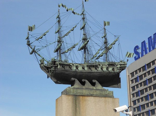 Денис Каданцев