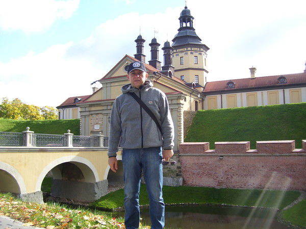 Олег Александров