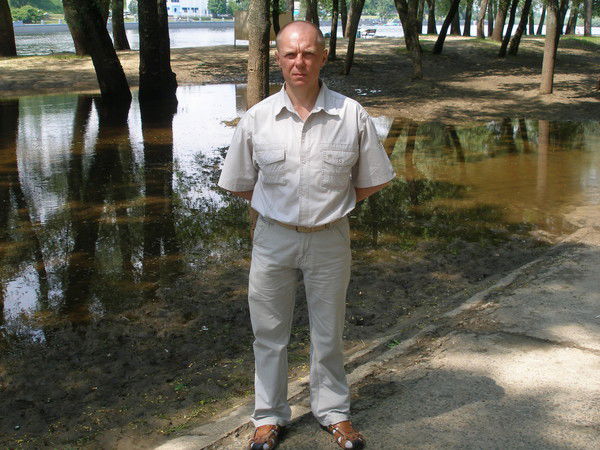 Игорь Иванов