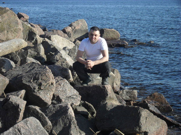 Алексей Иванов