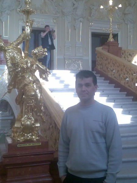 Александр Шаповалов