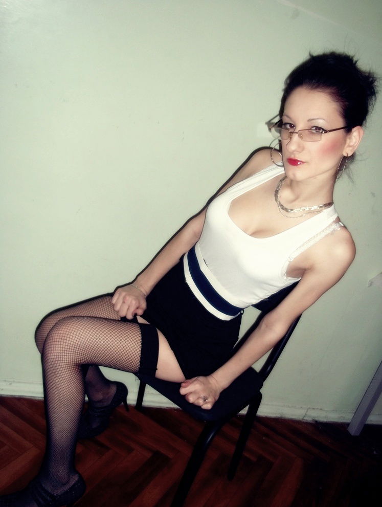 Юлия Табакова