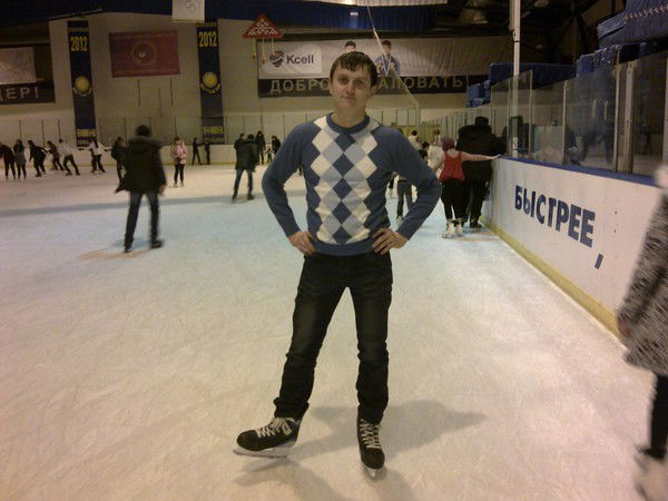 Артем Суворов