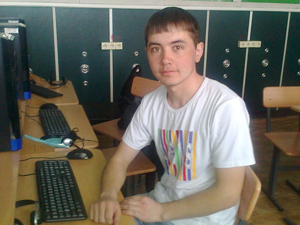 Женис Уразалинов