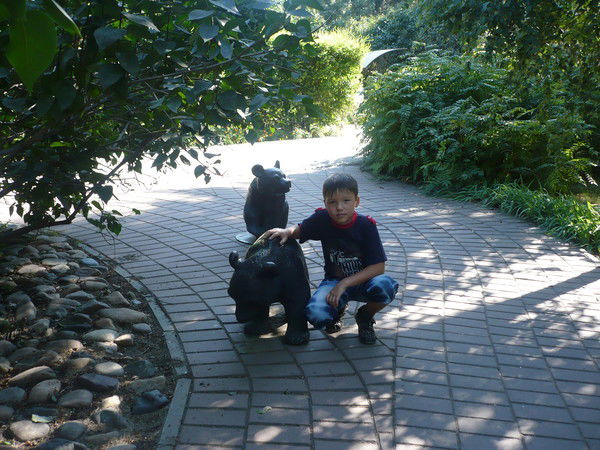 Даниал Есенов