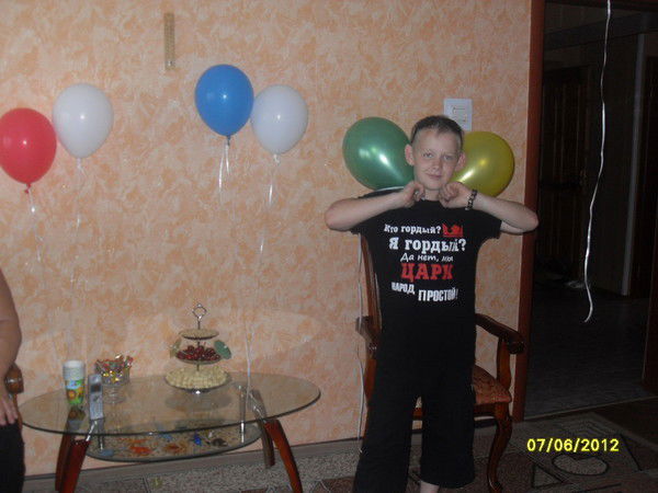 Виталий Комаров