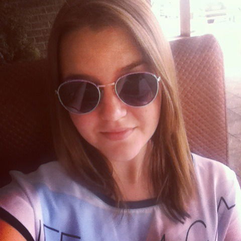 Юлия Дворецкая