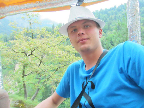 Илья Хромов