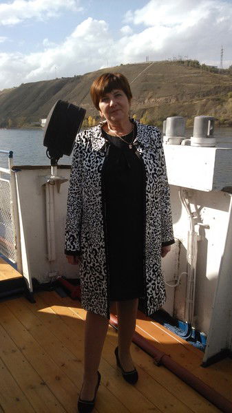 Надежда Комаров