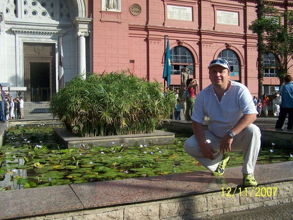 Андрей Сероштан