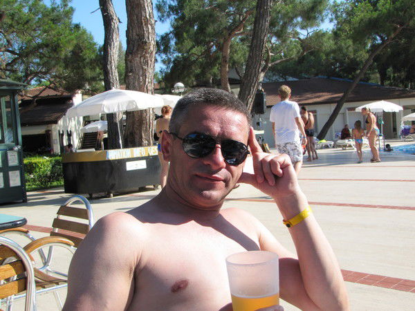 Андрей Левцов