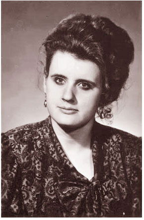 Елена Жолобова
