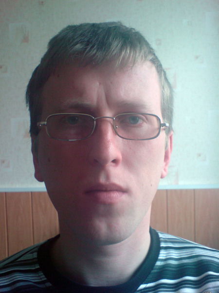 Александр Молодоженя