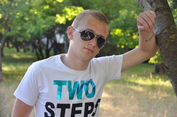 Андрей Дегтеренко