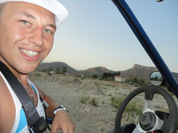 Роман Попов