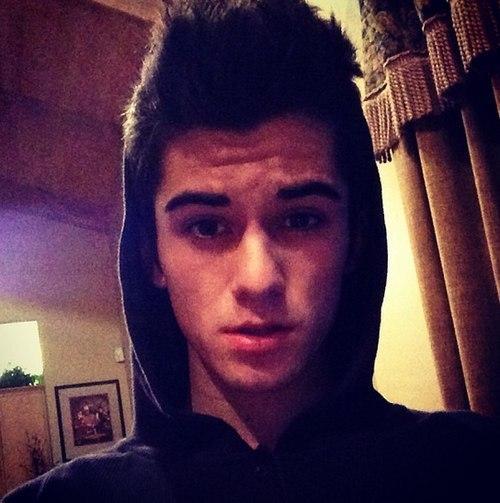 M¥Хẫ₥₥Ãđ Mẫğō₥Ẻdőv