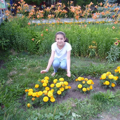 Надя Исакова