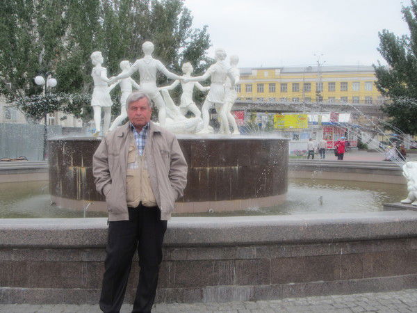 Александр Степанов