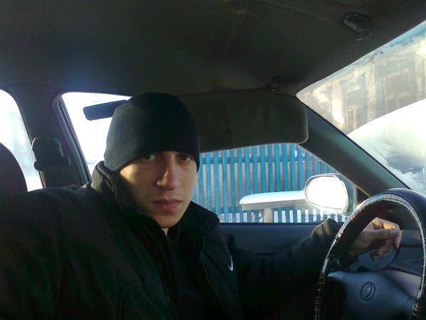 Адам Картоев