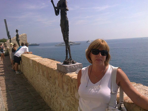 Лариса Петренко