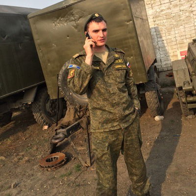 Андрей Ларионов