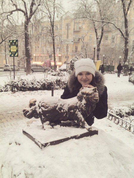 Яна Диброва