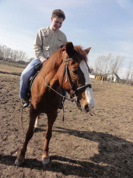 Антон Бондарев