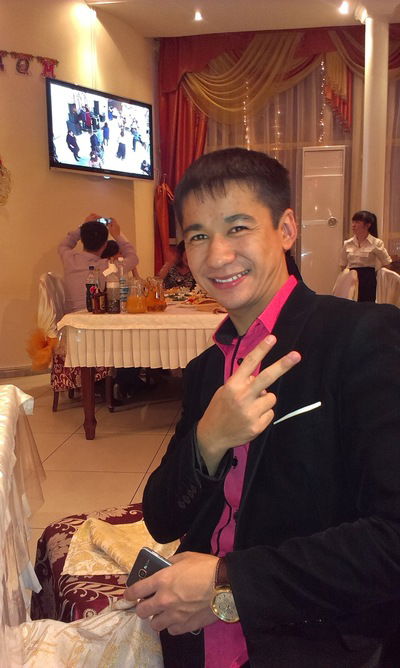 Фархат Омаров