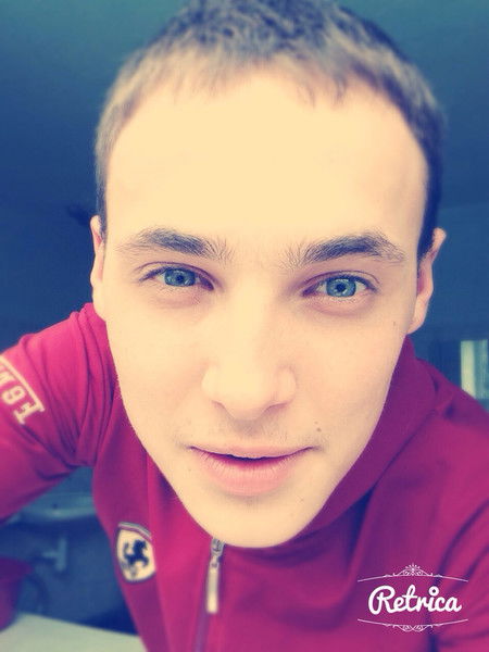 Антон Яценко