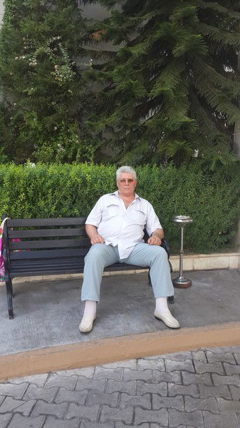 Виктор Первых