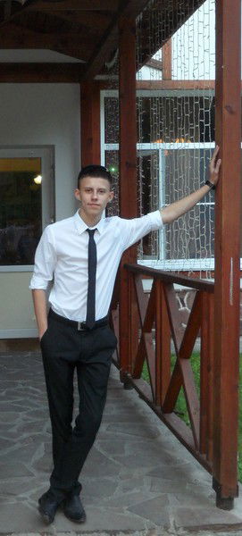 Андрей Ермолаев