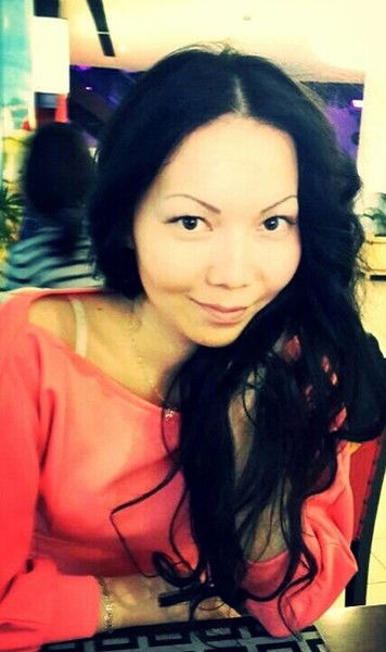 Асия Худжанова