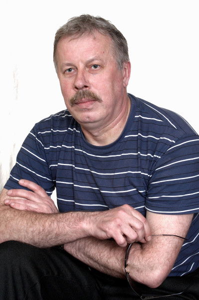 Николай Попов