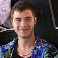 Женяй Волков