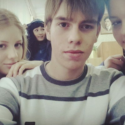 Илья Свинарев