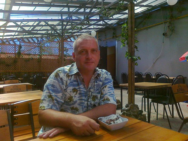 Павел Ивахненко