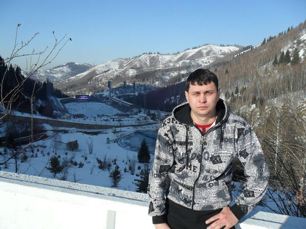 Игорь Устинов