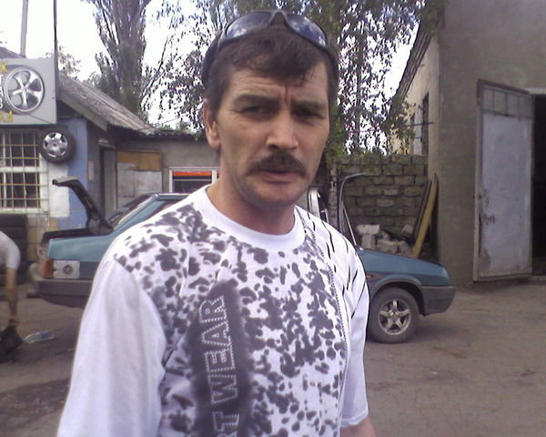 Леонид Попов