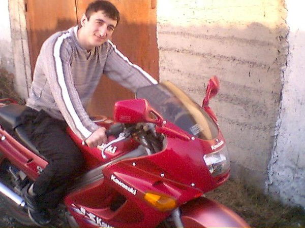 Алик Бежоев