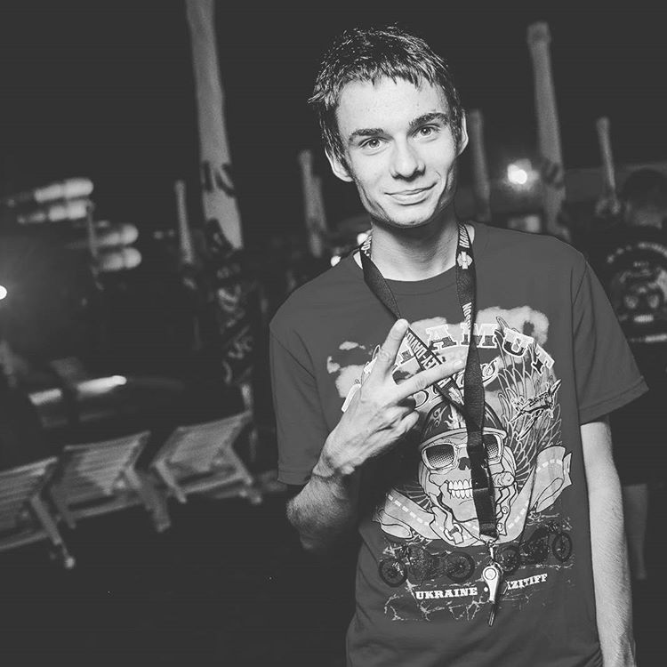 Влад Стрионов