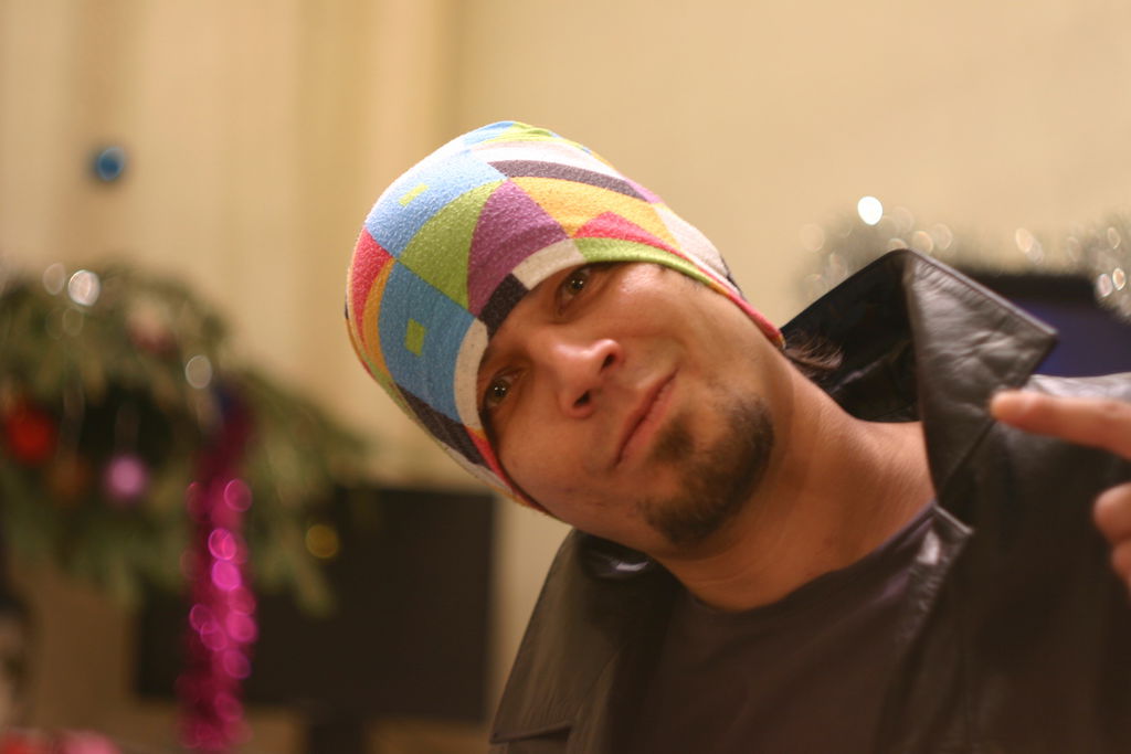 Роман Надыров