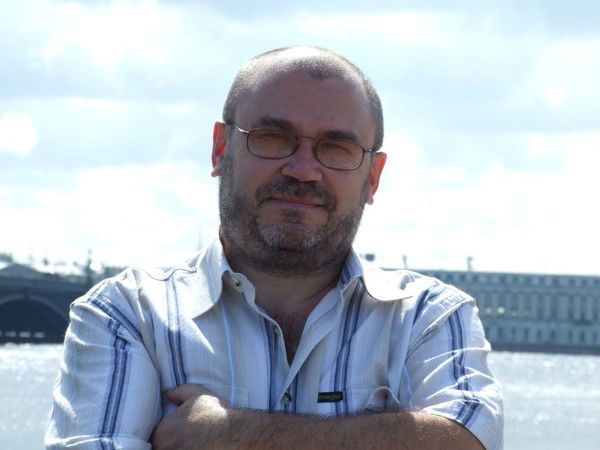 Александр Наровлянский